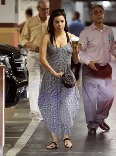 Eva Longoria feet photo thumbnail