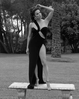 Eva Longoria feet photo thumbnail