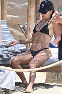 Eva Longoria feet photo thumbnail