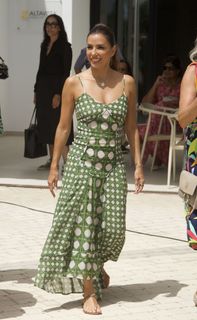 Eva Longoria feet photo thumbnail