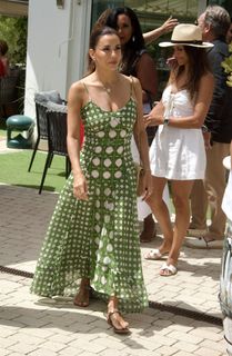 Eva Longoria feet photo thumbnail