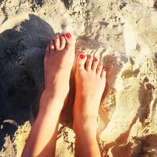 Eva Marciel feet photo 5