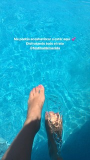 Eva Marciel feet photo 13