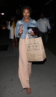 Eva Marcille feet photo thumbnail