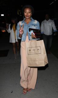 Eva Marcille feet photo thumbnail