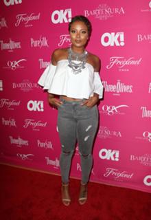 Eva Marcille feet photo thumbnail