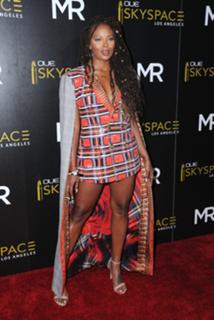Eva Marcille feet photo thumbnail