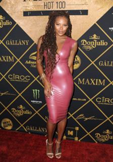 Eva Marcille feet photo thumbnail