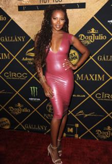 Eva Marcille feet photo thumbnail