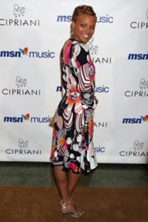 Eva Marcille feet photo thumbnail