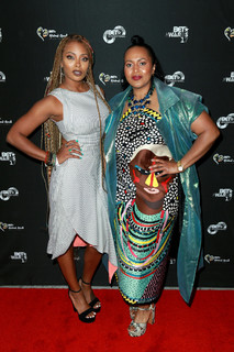 Eva Marcille feet photo thumbnail