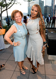 Eva Marcille feet photo thumbnail