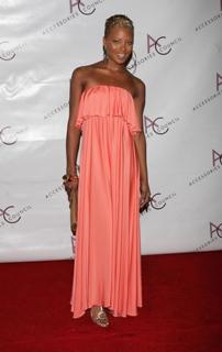 Eva Marcille feet photo thumbnail