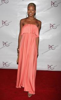 Eva Marcille feet photo thumbnail