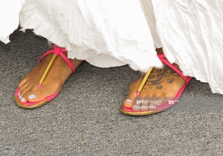 Eva Marcille feet photo thumbnail