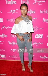 Eva Marcille feet photo thumbnail