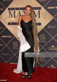Eva Marcille feet photo thumbnail