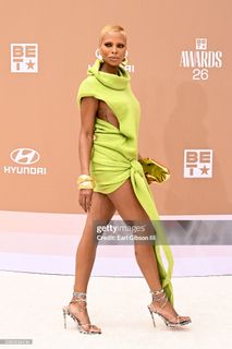 Eva Marcille feet photo 3