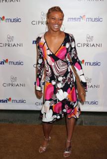 Eva Marcille feet photo thumbnail