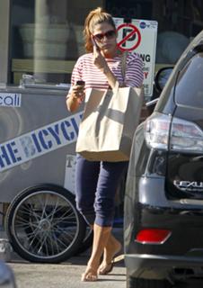 Eva Mendes feet photo thumbnail