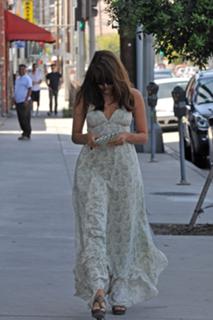 Eva Mendes feet photo thumbnail