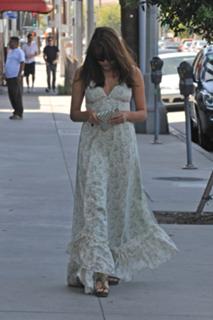 Eva Mendes feet photo thumbnail