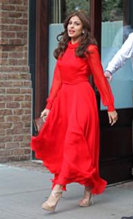 Eva Mendes feet photo thumbnail