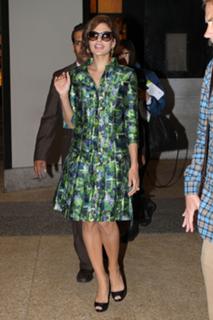 Eva Mendes feet photo thumbnail