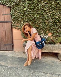 Eva Mendes feet photo thumbnail