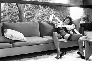 Eva Mendes feet photo thumbnail