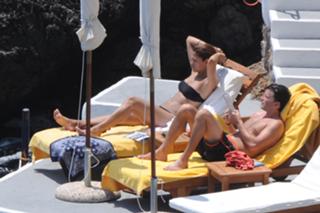 Eva Mendes feet photo thumbnail