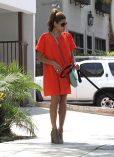 Eva Mendes feet photo thumbnail