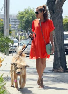 Eva Mendes feet photo thumbnail