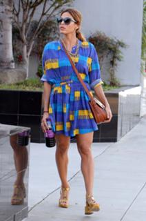 Eva Mendes feet photo thumbnail