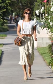 Eva Mendes feet photo thumbnail