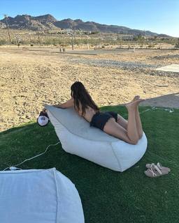 Eva Miller feet photo 3