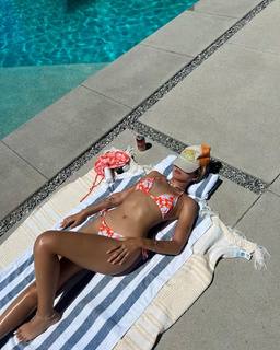 Eva Miller feet photo 16