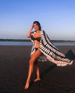 Eva Murati feet photo thumbnail