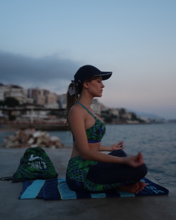 Eva Murati feet photo thumbnail