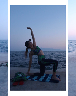 Eva Murati feet photo thumbnail