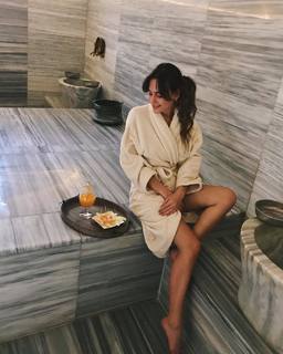 Eva Murati feet photo thumbnail