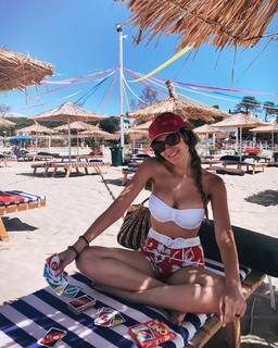 Eva Murati feet photo thumbnail
