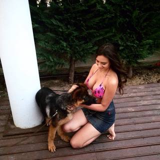 Eva Murati feet photo thumbnail