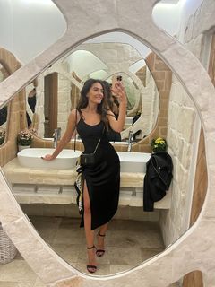 Eva Murati feet photo thumbnail