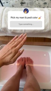 Eva Murati feet photo 14