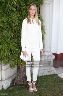 Eva Riccobono feet photo 11