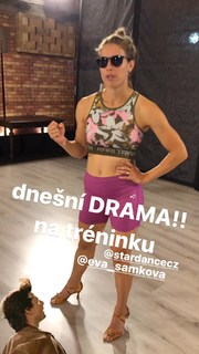Eva Samková feet photo 3