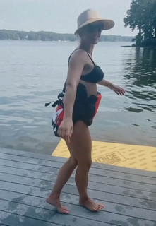 Eva Shockey feet photo 14