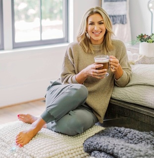 Eva Shockey feet photo 9