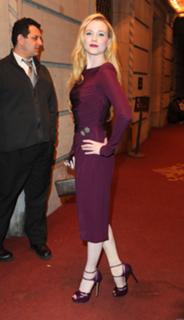 Evan Rachel Wood feet photo thumbnail